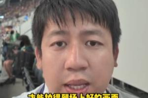 直播吧现场报道：诺维茨基出席日瑞对决，身着瑞典球衣成为瑞典球迷