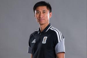 厄瓜多尔媒体聚焦马宁：“牌技大师”，以严谨执法、多出牌著称