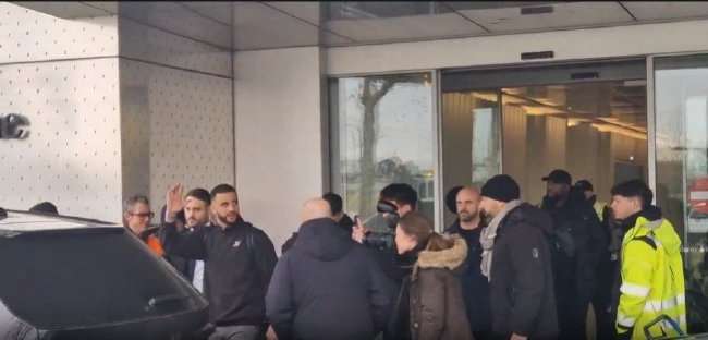 乌拉圭对巴西比赛直播