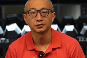 于嘉：老詹与库里关系持续升温 想追求快乐篮球 勇士或许是好选择