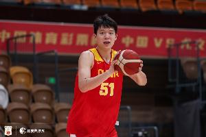 中国男篮热身赛阵容:杨瀚森复出搭档廖三宁、贺希宁、朱俊龙和王俊杰