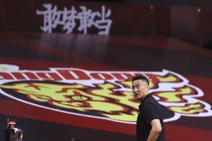 杜锋任广东主帅四次夺冠：新秀赛季+三连霸